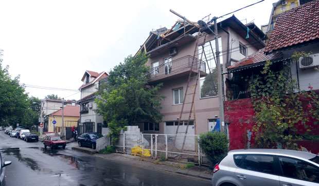 Звездара: Градња упркос забрани